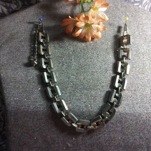 Chocker  style necklace large Silver tone links.